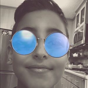 Meet your Posher, Fernando